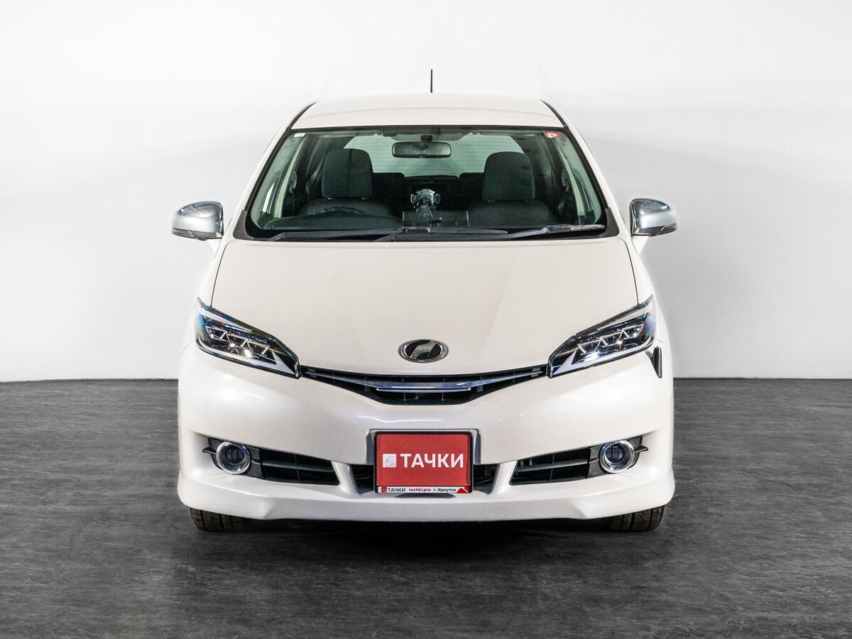 Toyota Wish 2013 - фото автомобиля