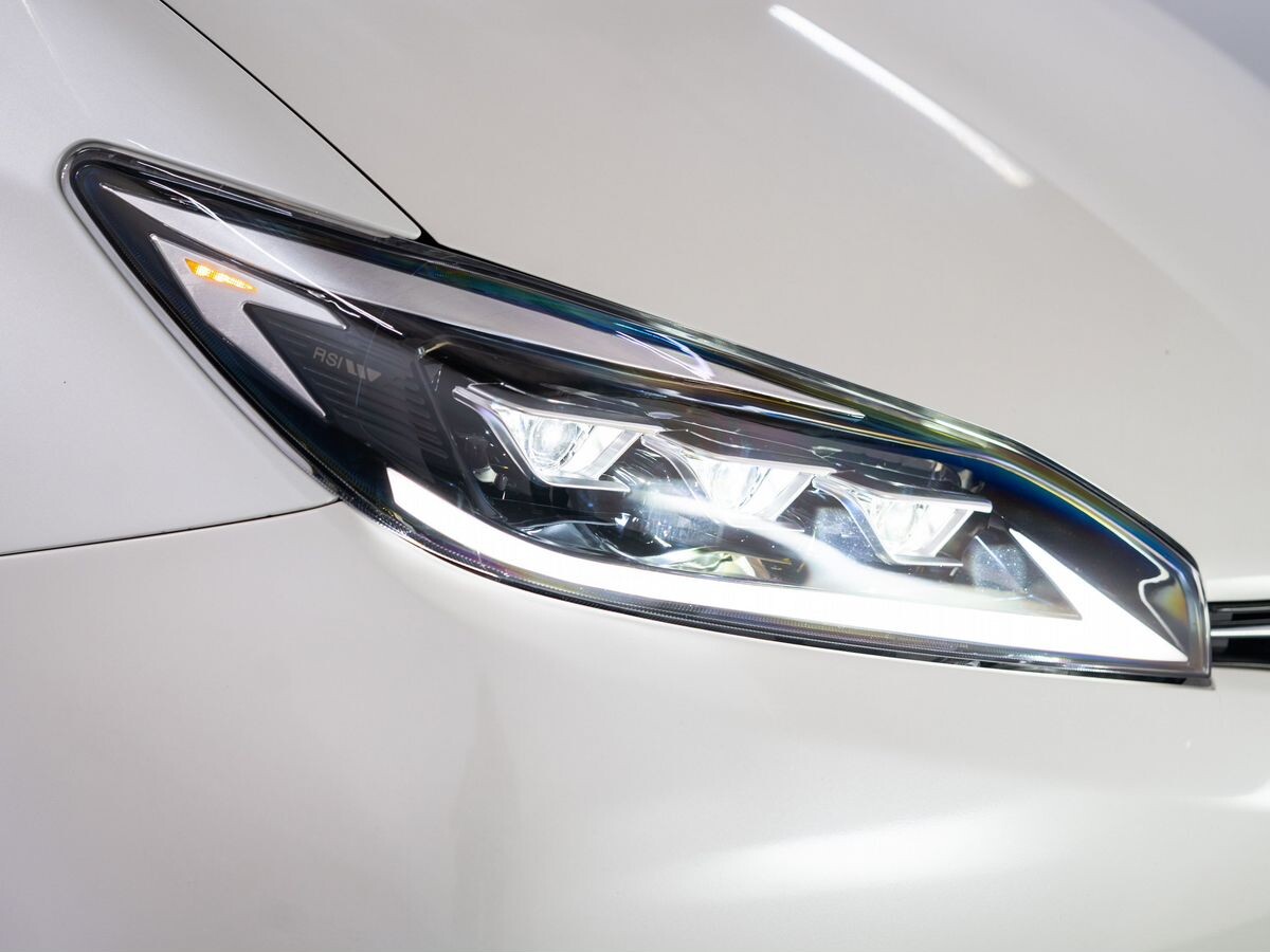 Toyota Wish 2013 - фото автомобиля