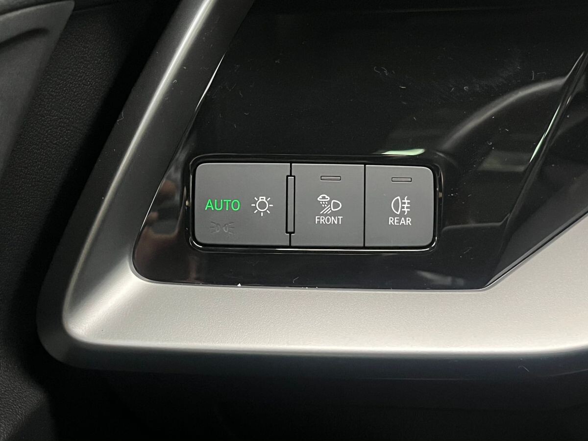 Audi A3 2023 - фото автомобиля