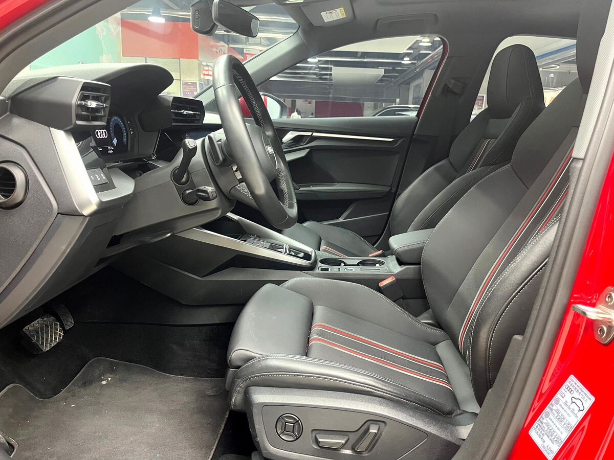 Audi A3 2023 - фото автомобиля