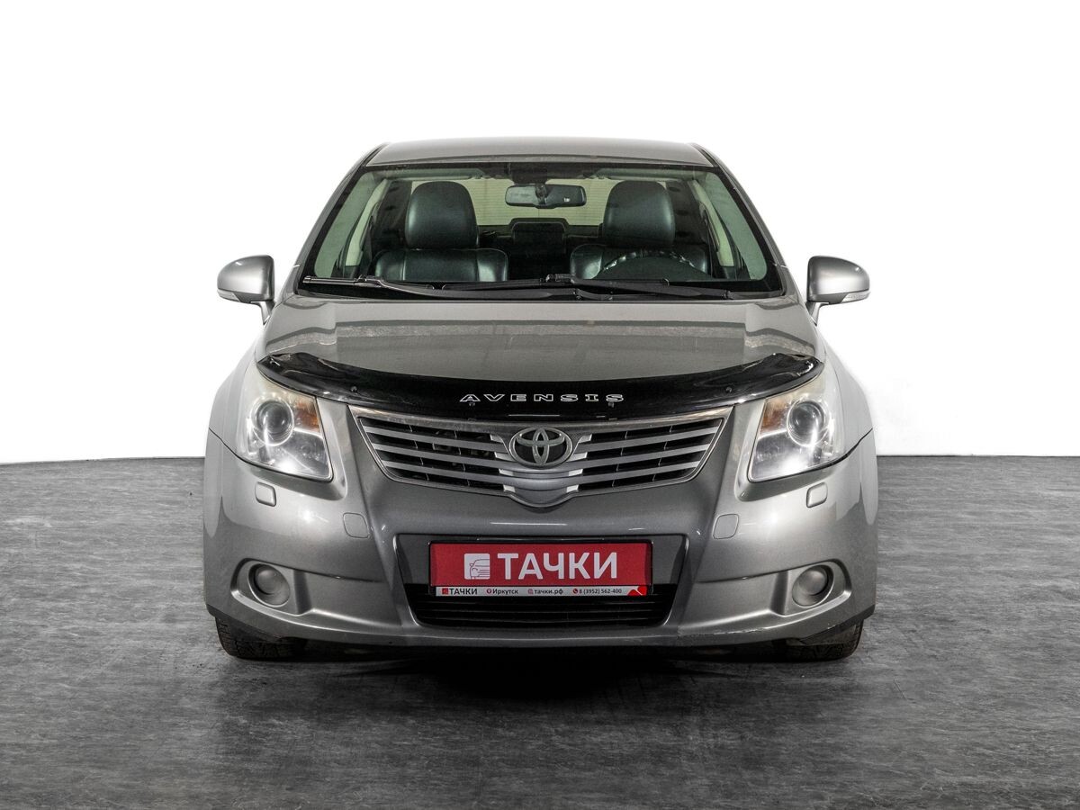 Toyota Avensis 2010 - фото автомобиля