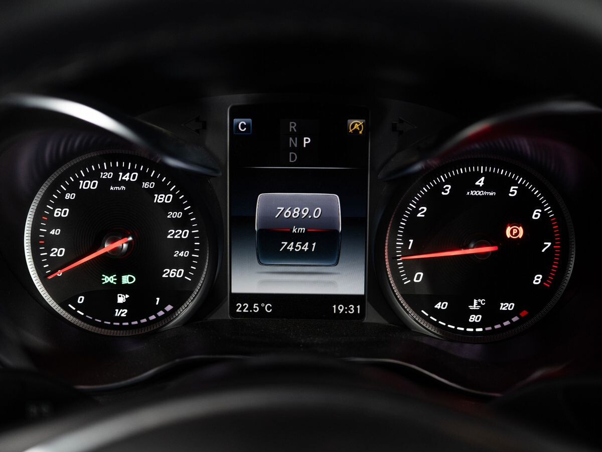 Mercedes-Benz C-Class 2017 - фото автомобиля