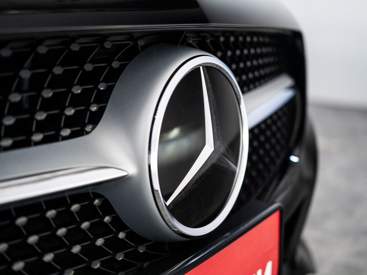 Mercedes-Benz C-Class 2017 - фото автомобиля