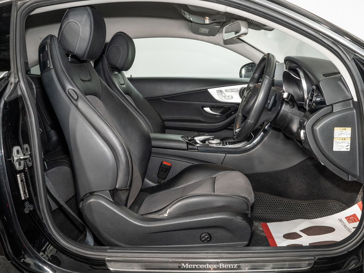 Mercedes-Benz C-Class 2017 - фото автомобиля