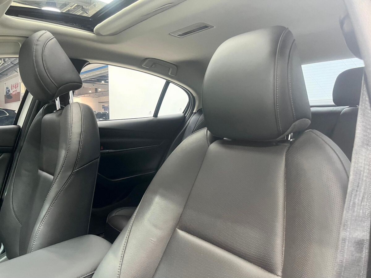 Mazda Mazda3 2021 - фото автомобиля