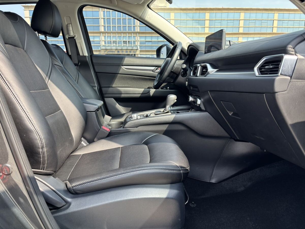 Mazda CX-5 2022 - фото автомобиля