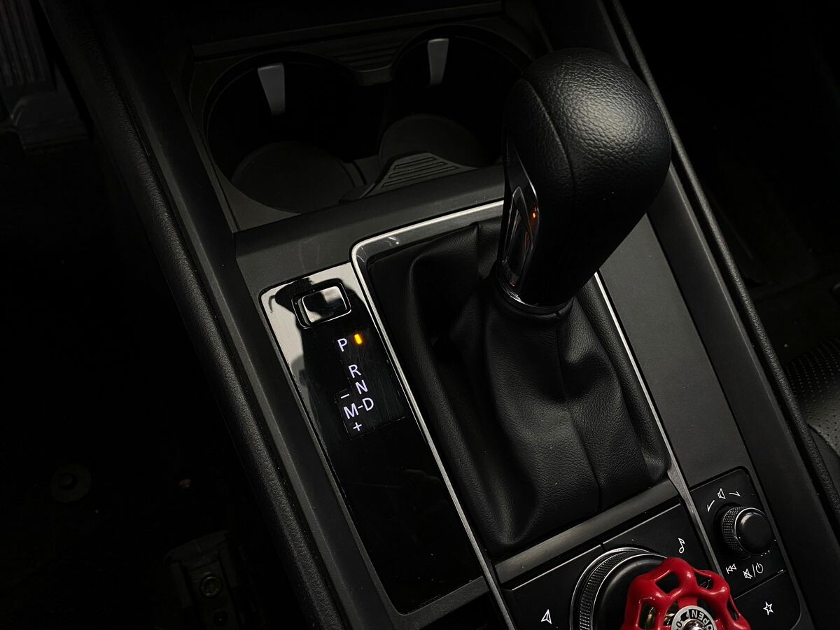 Mazda CX-50 2023 - фото автомобиля