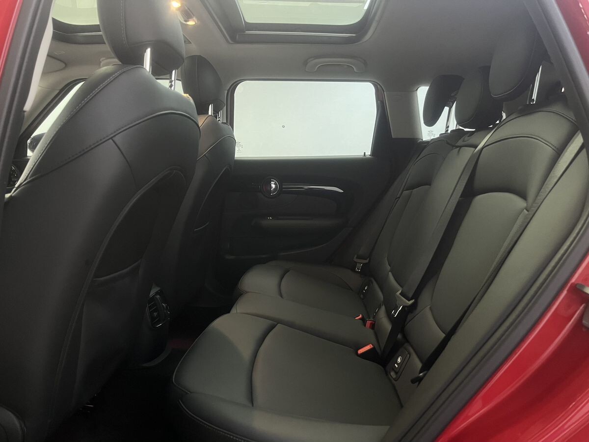 MINI Clubman 2022 - фото автомобиля