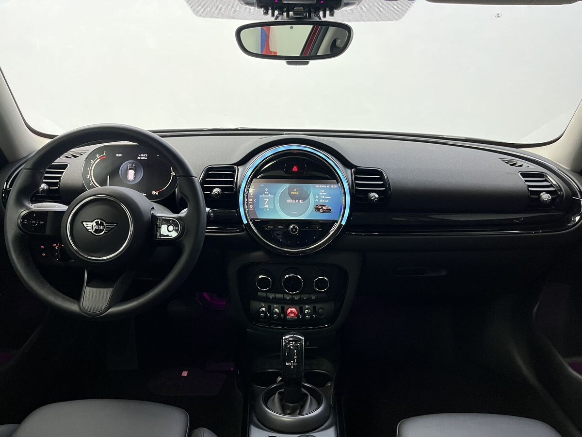 MINI Clubman 2022 - фото автомобиля