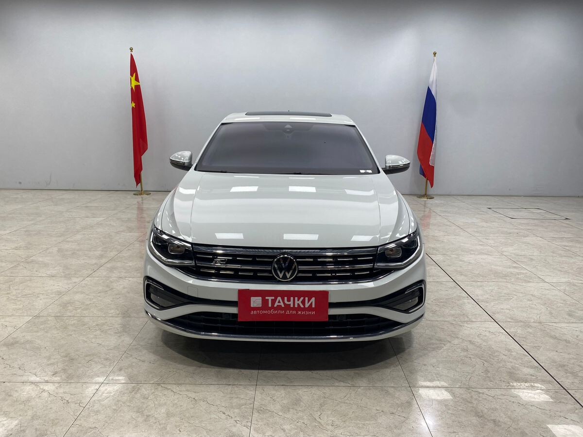 Volkswagen Bora 2023 - фото автомобиля