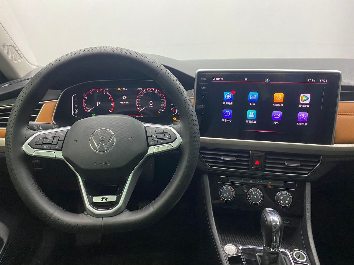 Volkswagen Bora 2023 - фото автомобиля