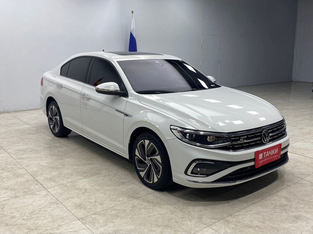 Volkswagen Bora 2023 - фото автомобиля