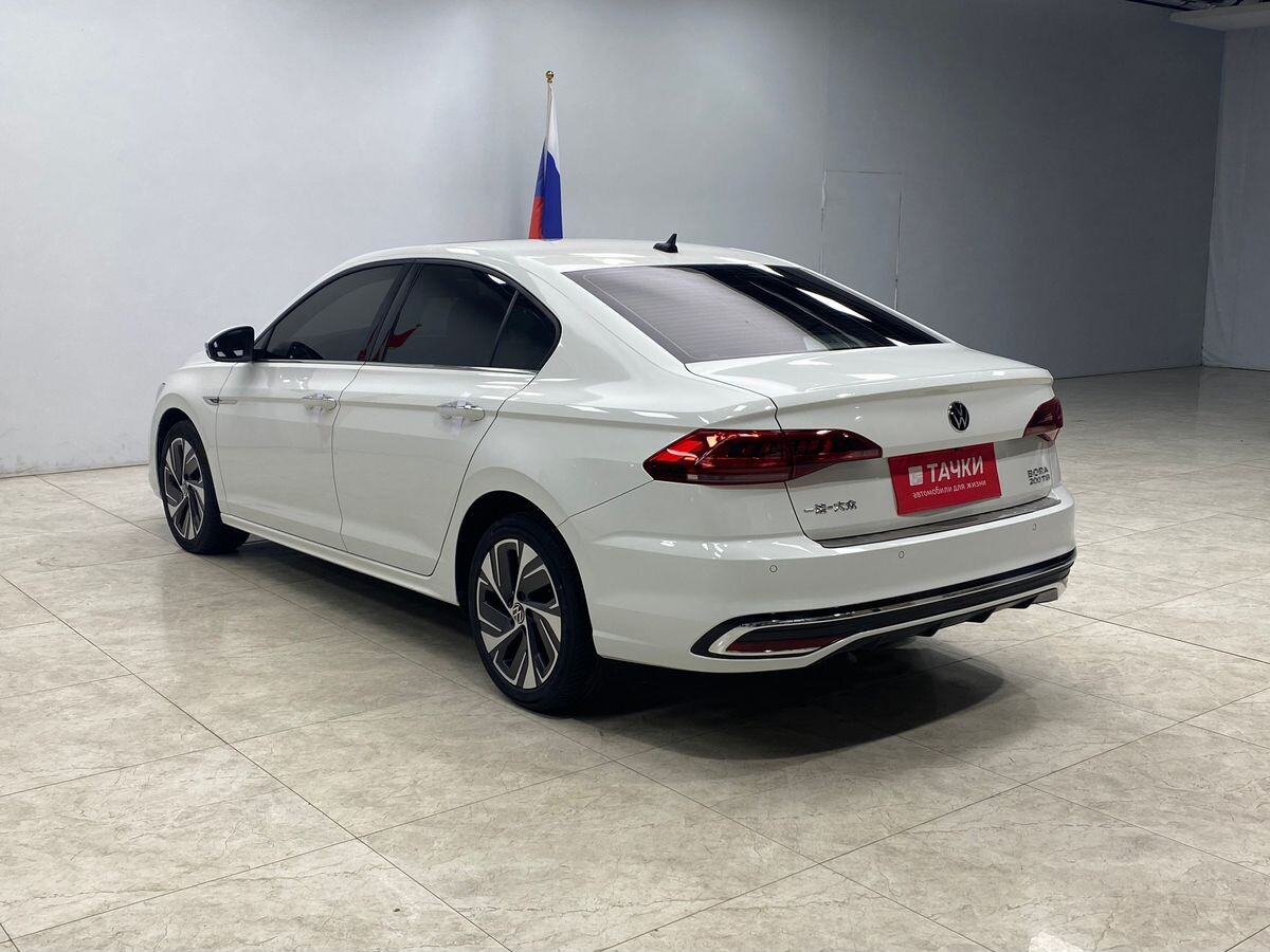 Volkswagen Bora 2023 - фото автомобиля