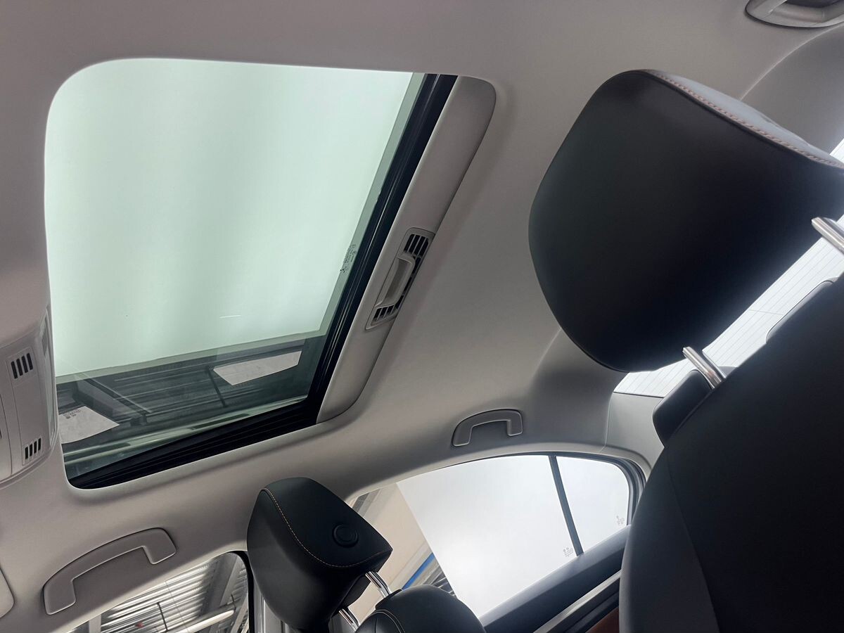 Volkswagen Bora 2023 - фото автомобиля