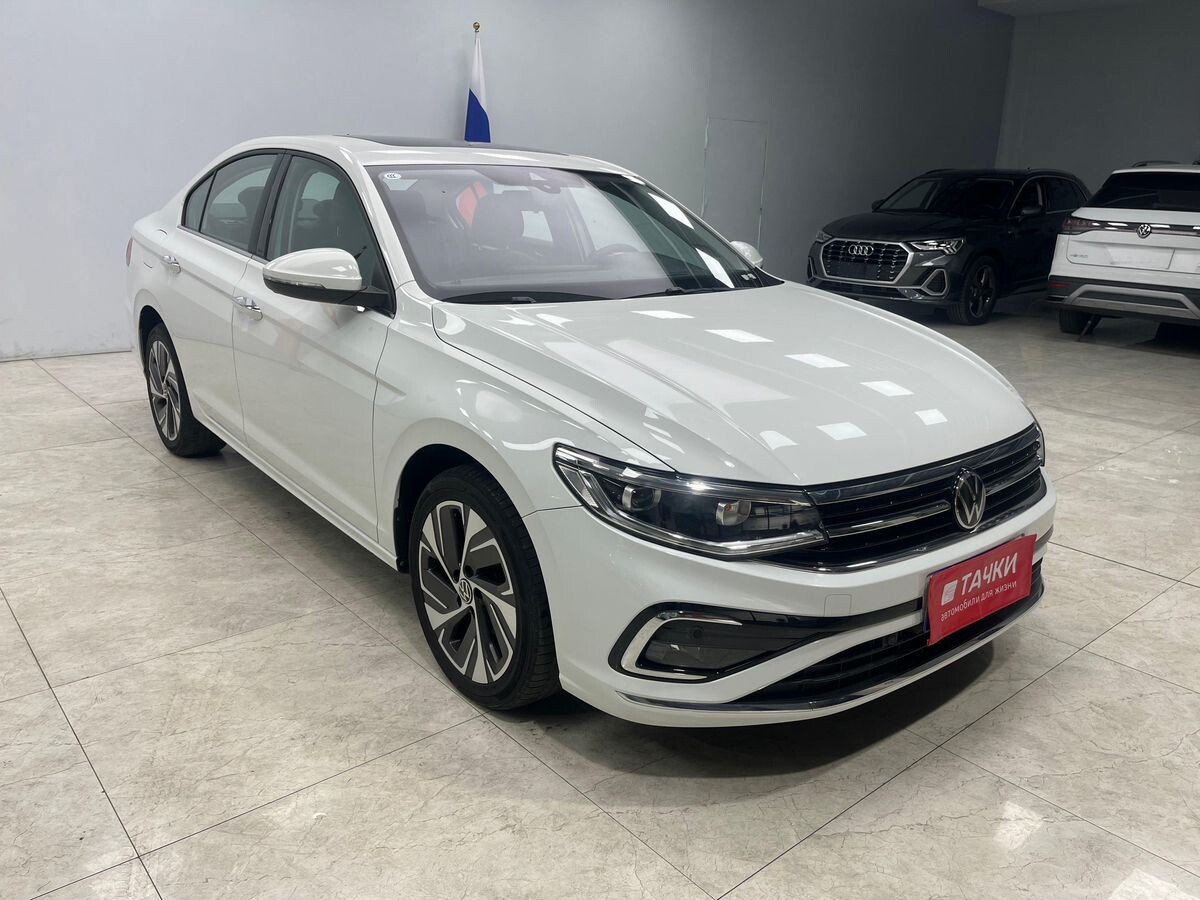 Volkswagen Bora 2023 - фото автомобиля