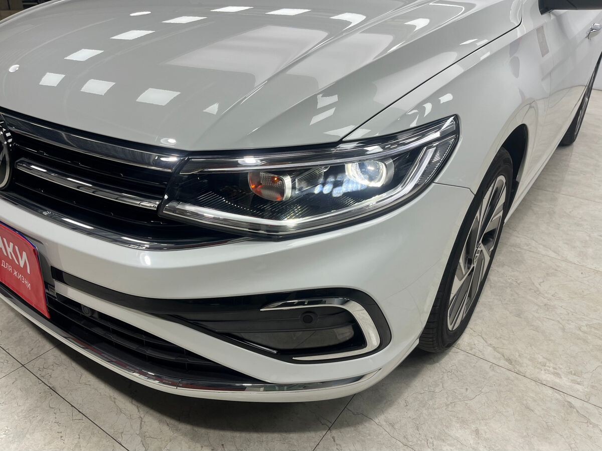 Volkswagen Bora 2023 - фото автомобиля