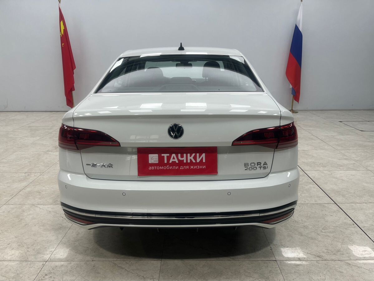 Volkswagen Bora 2023 - фото автомобиля