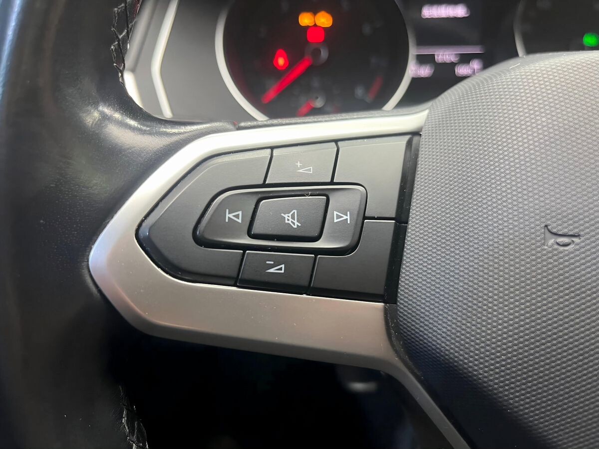 Volkswagen Magotan 2021 - фото автомобиля