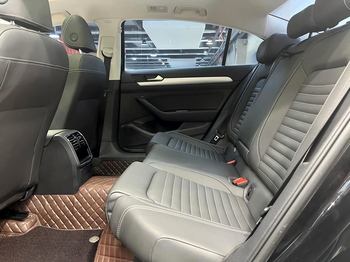 Volkswagen Magotan 2021 - фото автомобиля