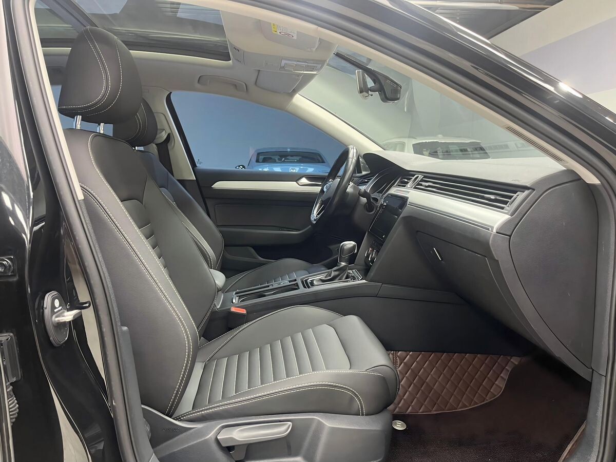 Volkswagen Magotan 2021 - фото автомобиля