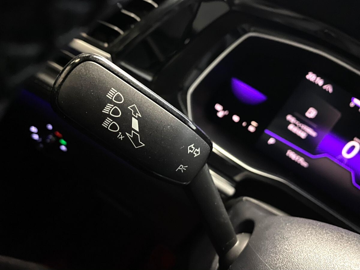 Volkswagen Sagitar L 2021 - фото автомобиля