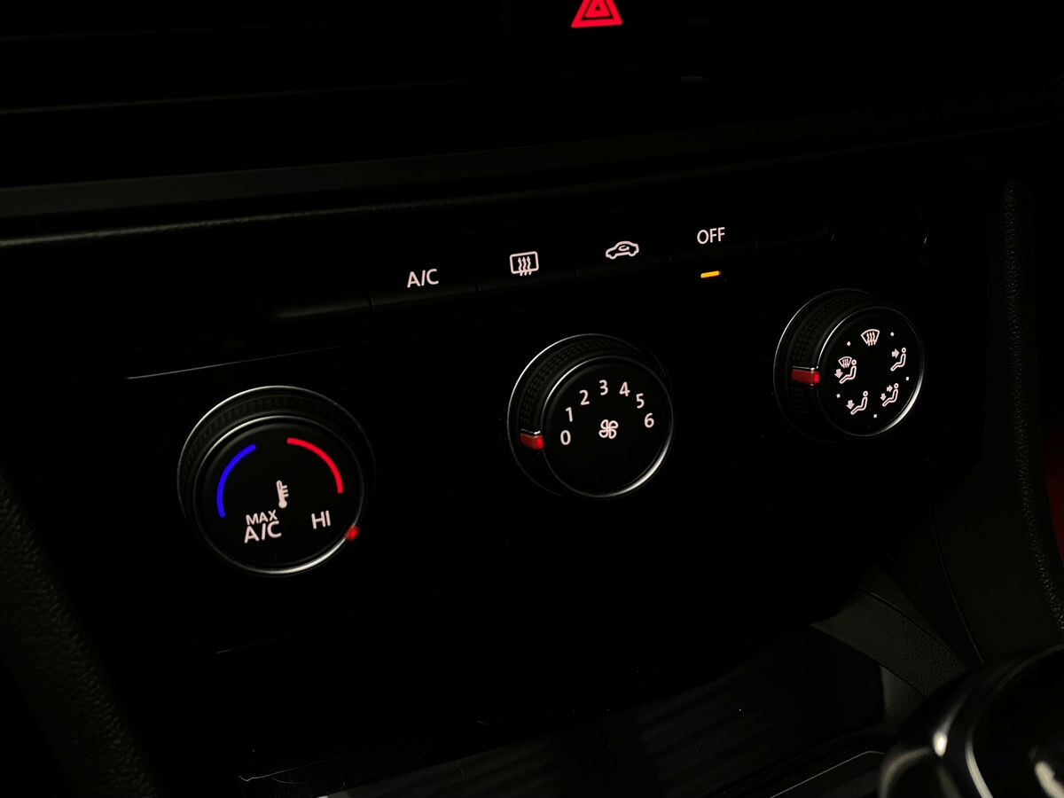 Volkswagen Sagitar L 2021 - фото автомобиля