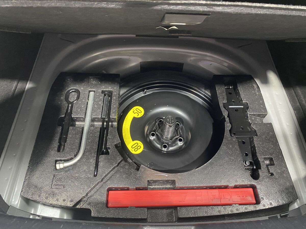 Volkswagen Sagitar L 2021 - фото автомобиля