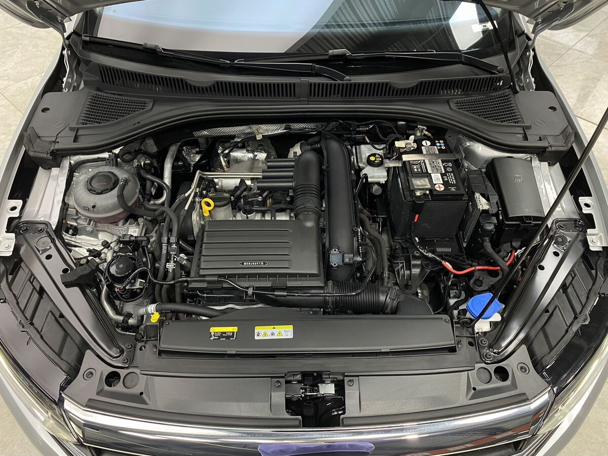 Volkswagen Sagitar L 2021 - фото автомобиля