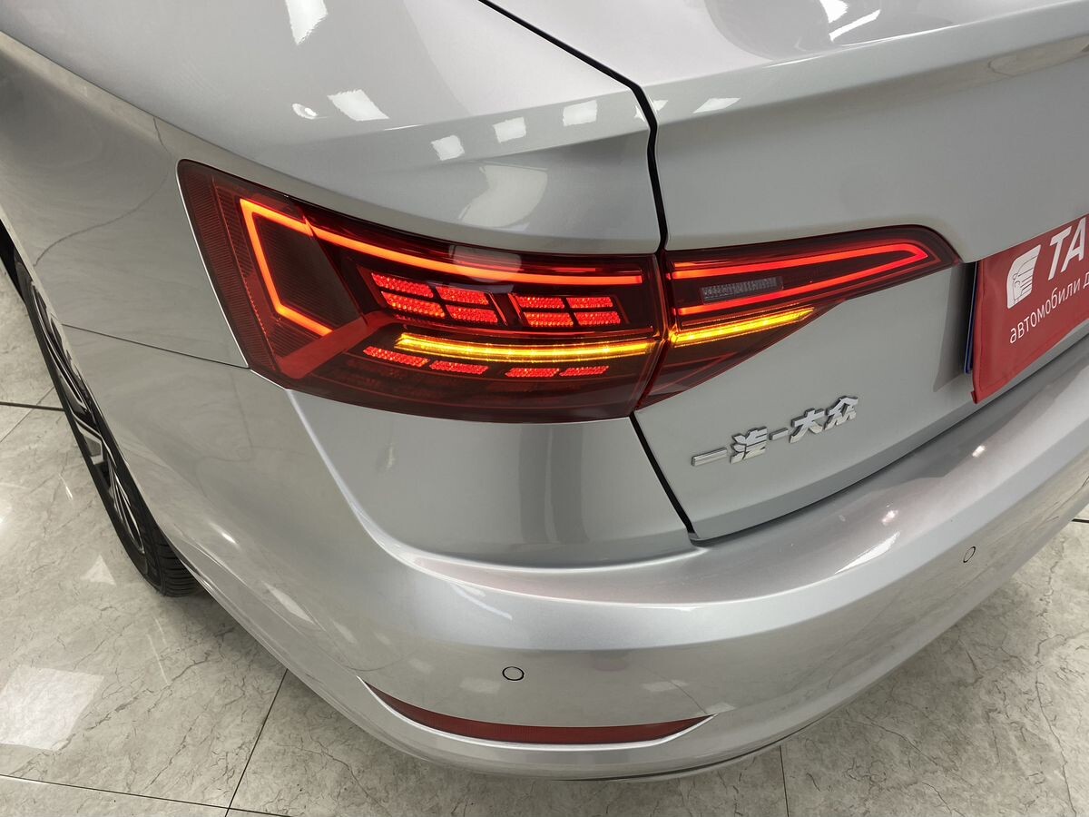 Volkswagen Sagitar L 2021 - фото автомобиля