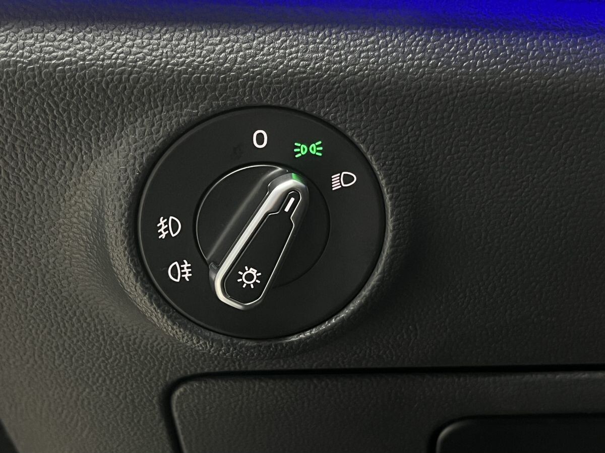 Volkswagen Sagitar L 2022 - фото автомобиля