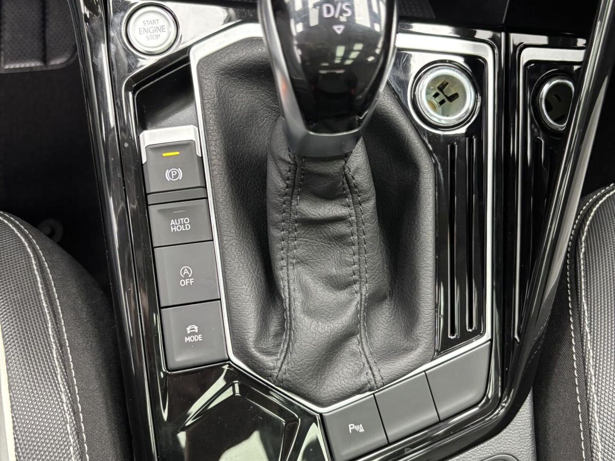 Volkswagen Tayron 2022 - фото автомобиля