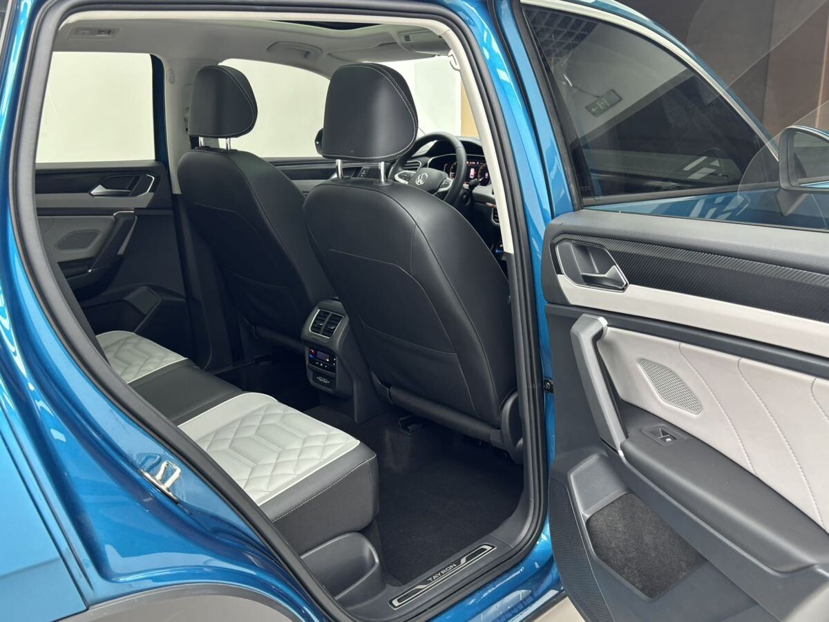 Volkswagen Tayron 2022 - фото автомобиля