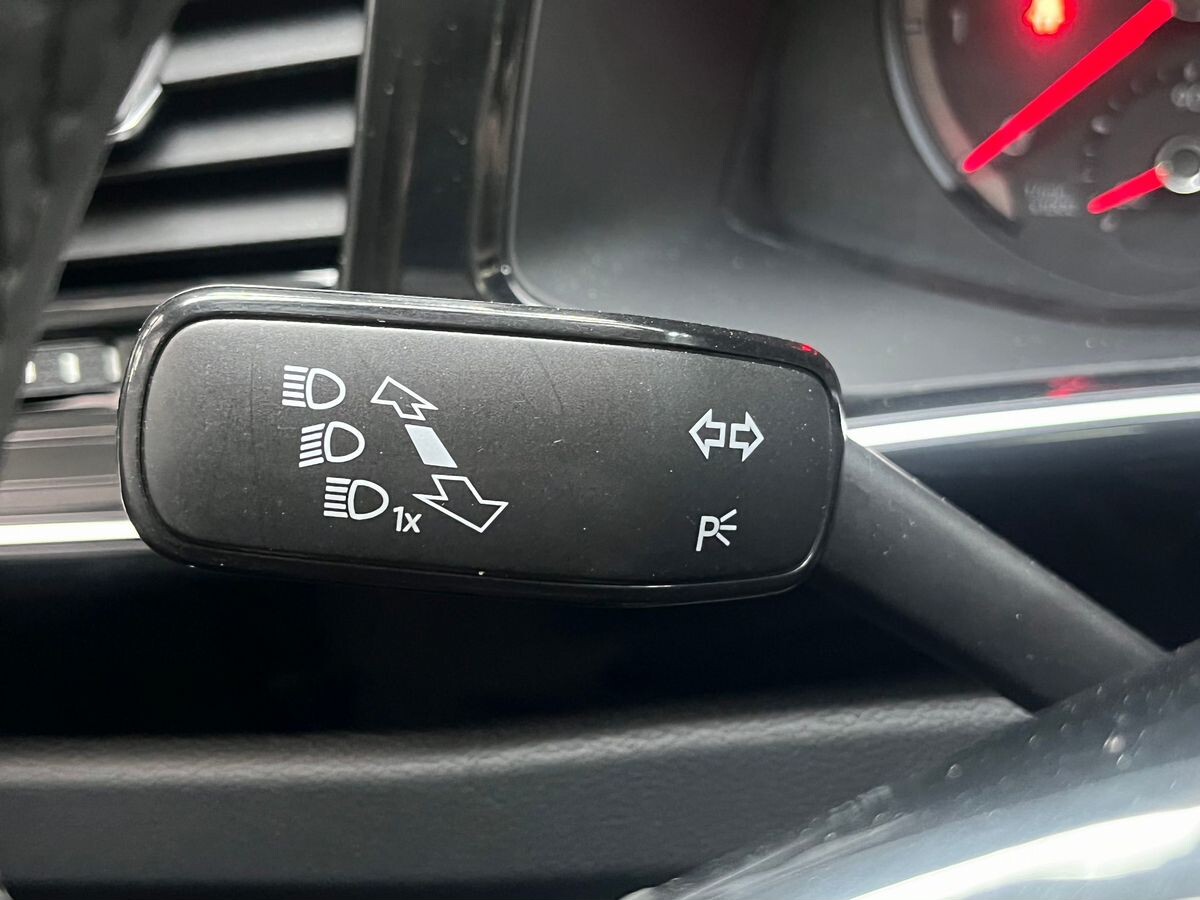 Volkswagen Tayron 2021 - фото автомобиля