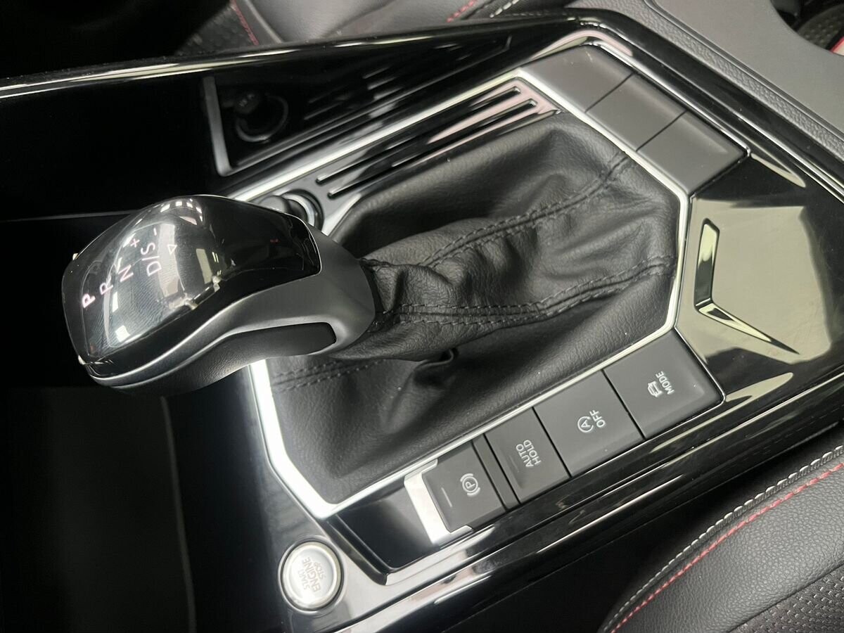 Volkswagen Tayron 2021 - фото автомобиля