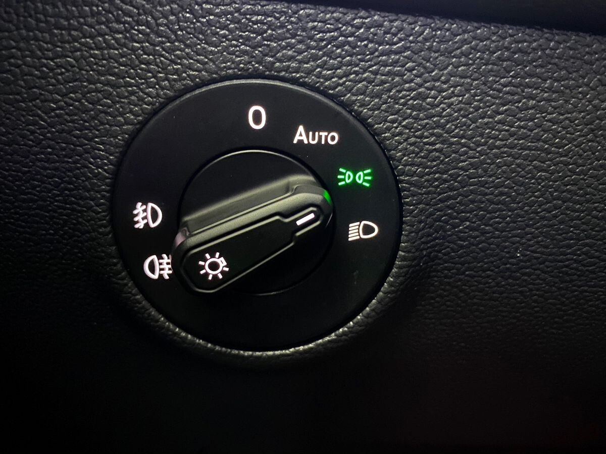 Volkswagen Tharu 2021 - фото автомобиля