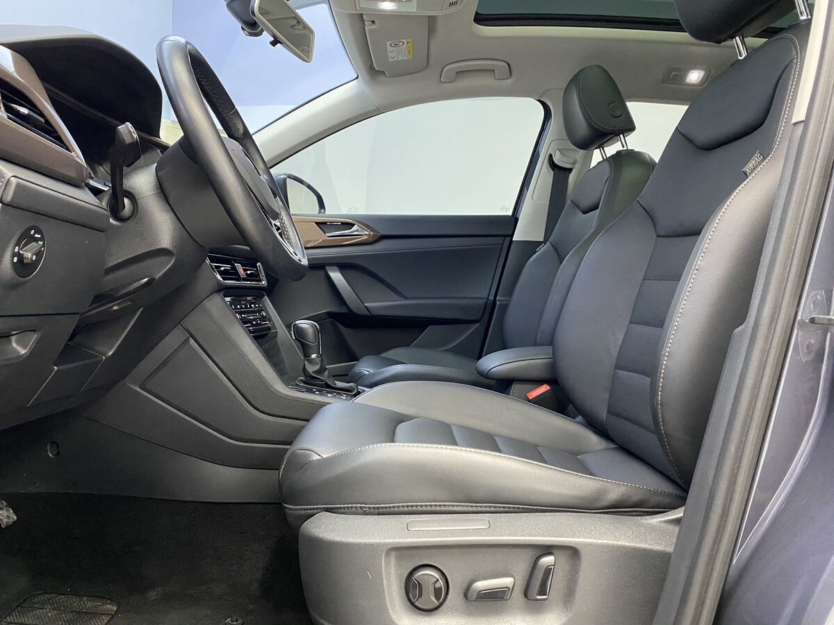 Volkswagen Tharu 2021 - фото автомобиля