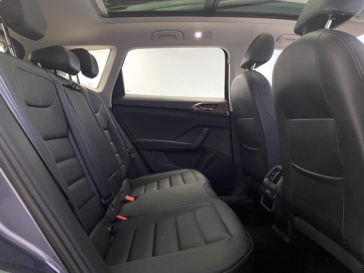 Volkswagen Tharu 2021 - фото автомобиля