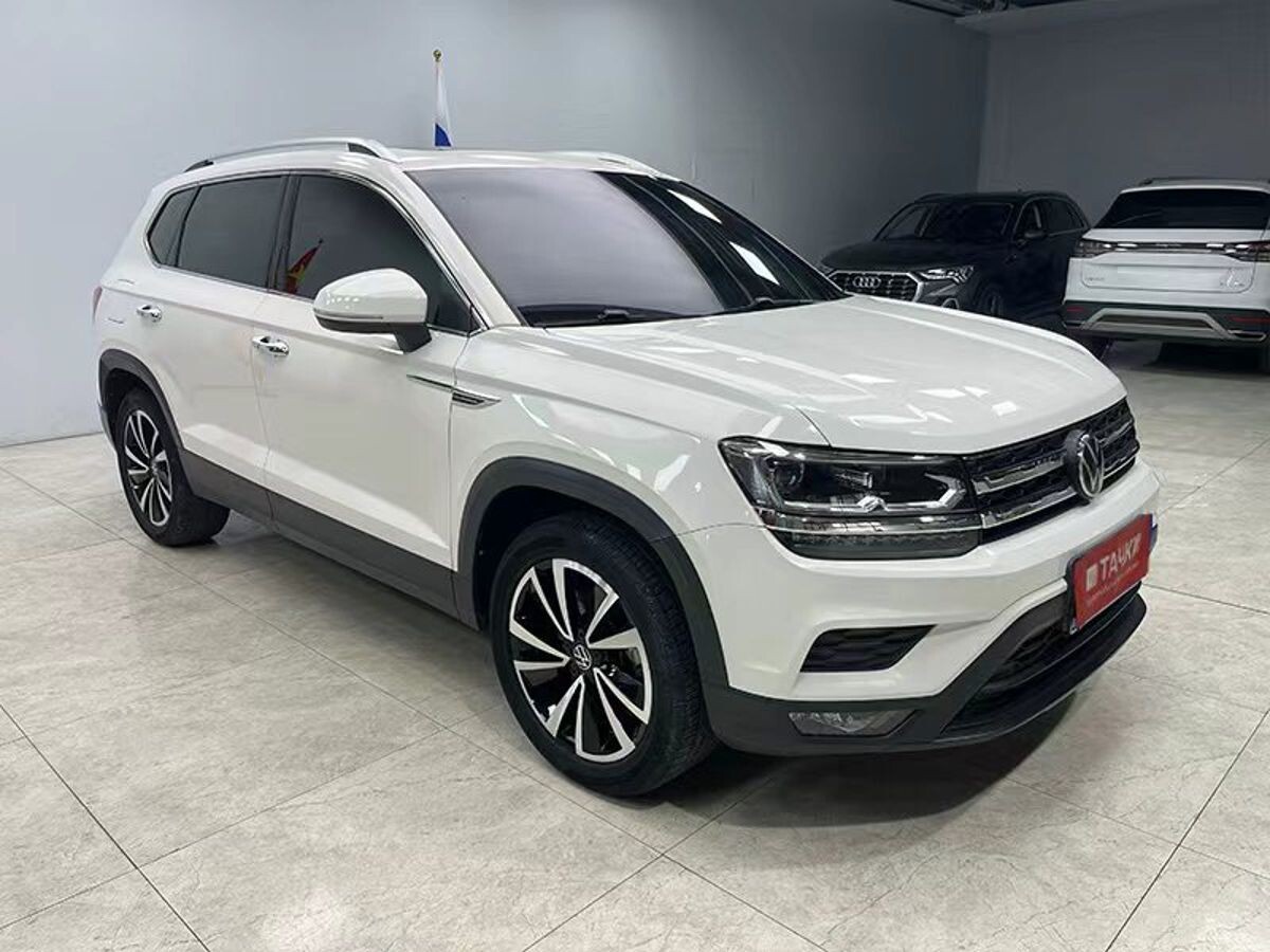 Volkswagen Tharu 2022 - фото автомобиля