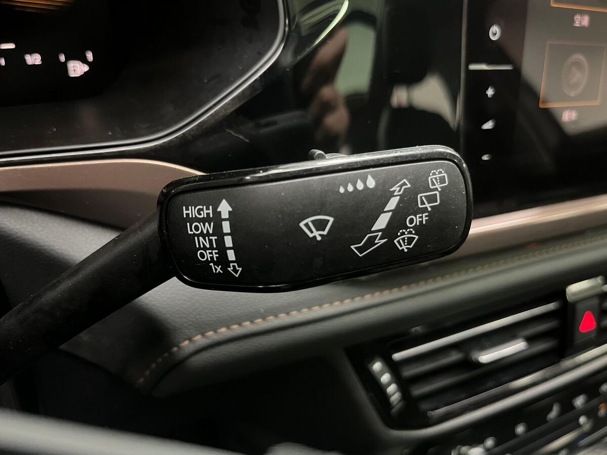 Volkswagen Tharu 2022 - фото автомобиля