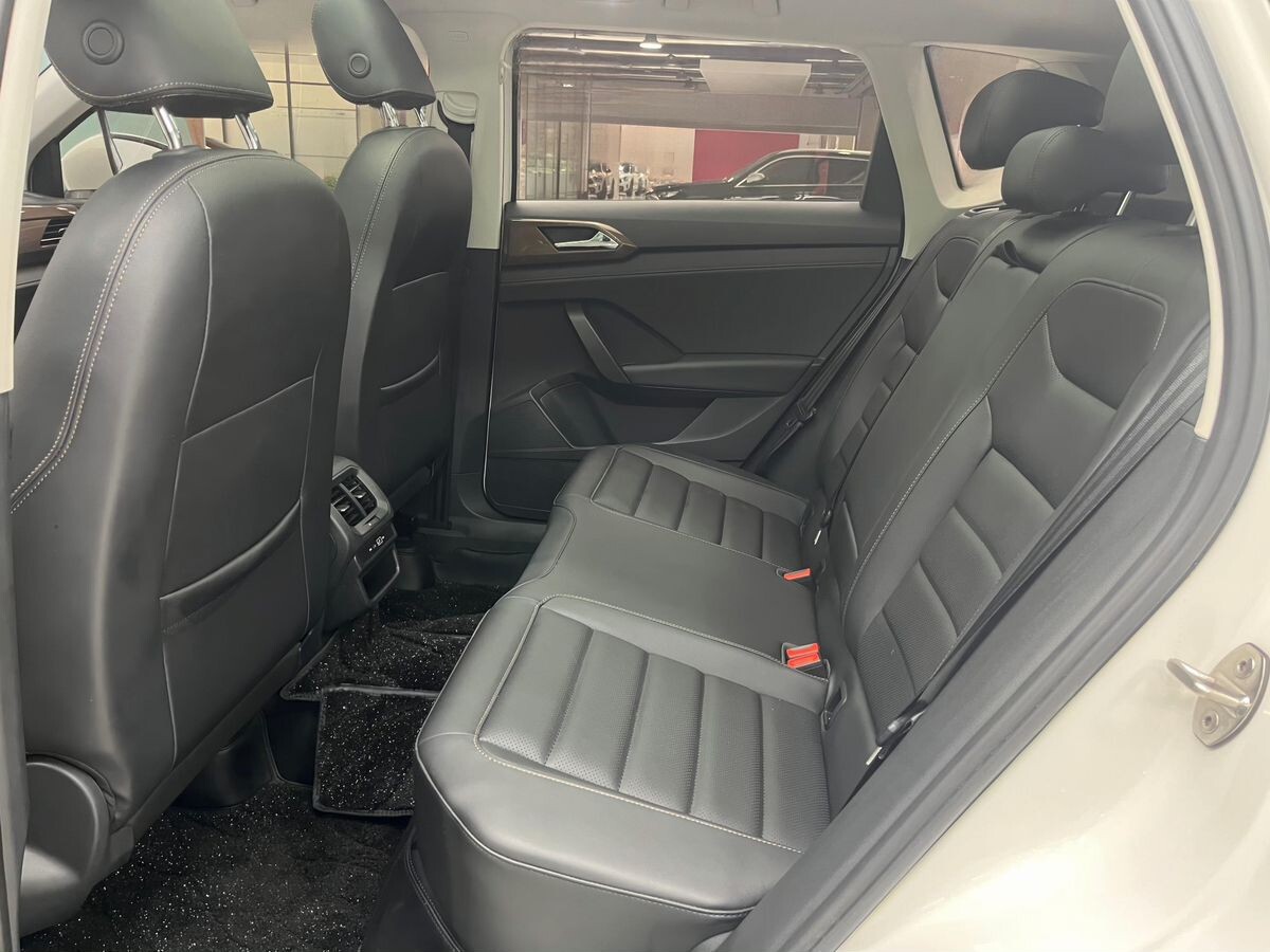 Volkswagen Tharu 2022 - фото автомобиля