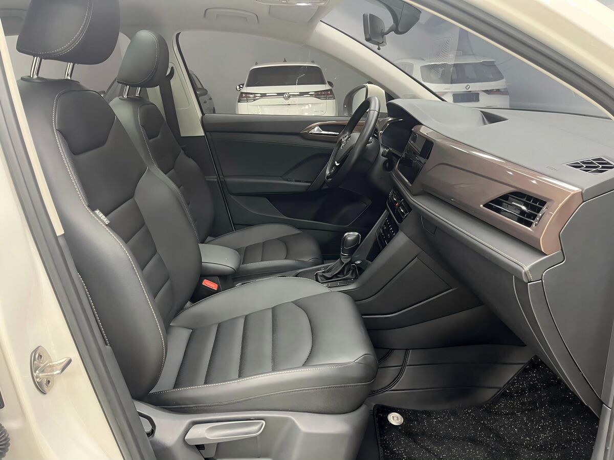 Volkswagen Tharu 2022 - фото автомобиля