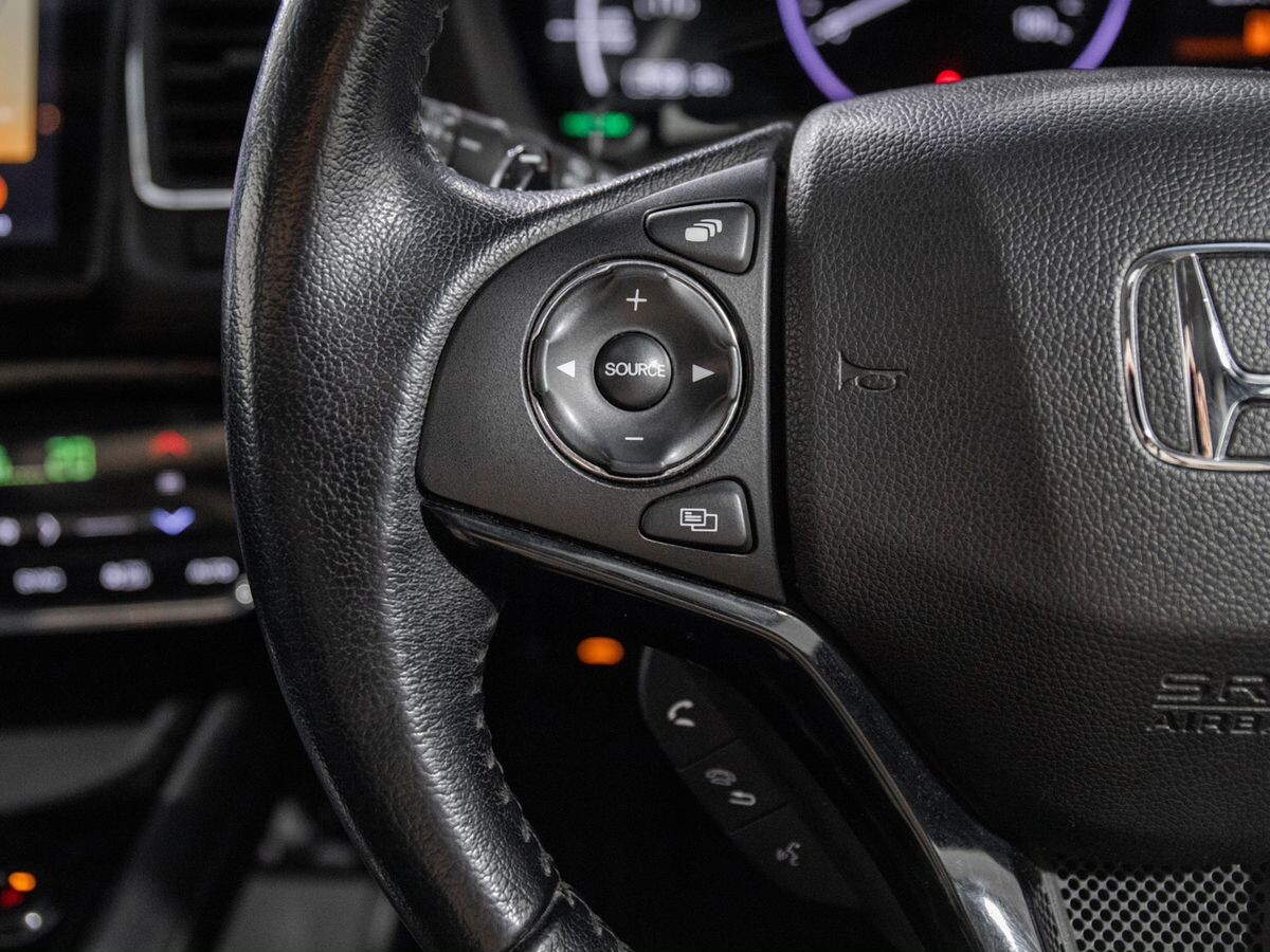 Honda Vezel 2017 - фото автомобиля