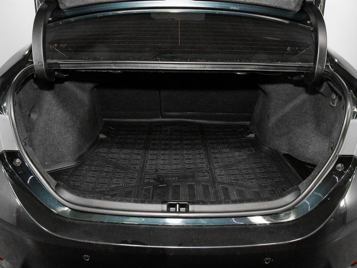 Toyota Corolla 2013 - фото автомобиля