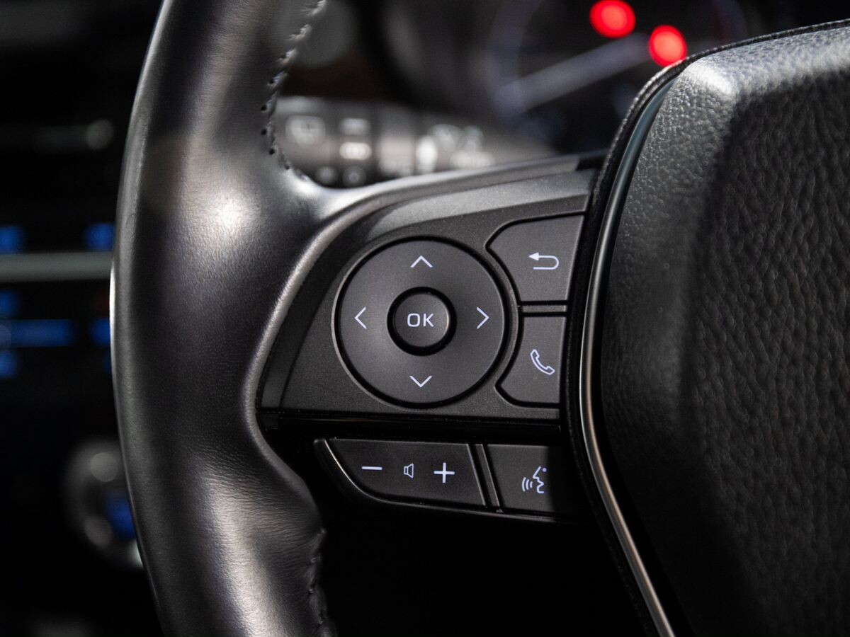 Toyota Harrier 2020 - фото автомобиля