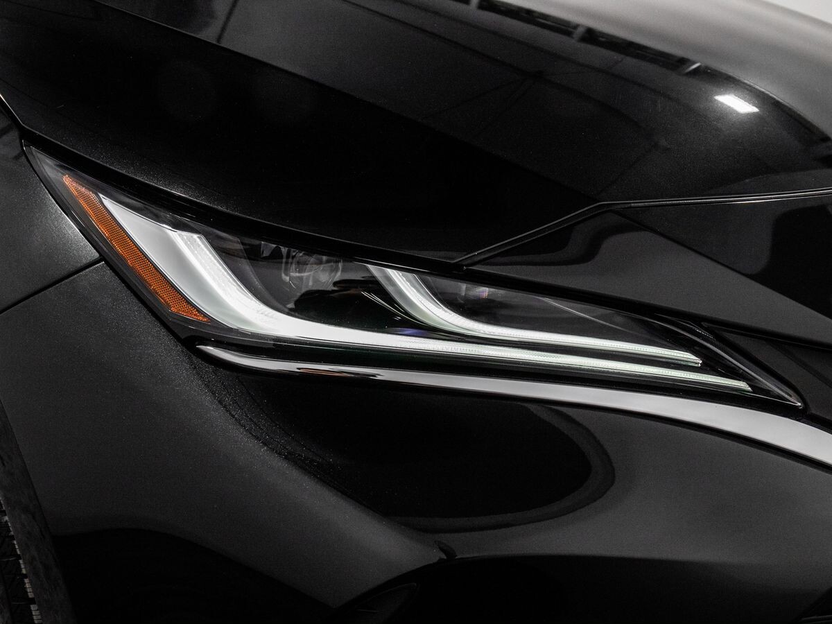 Toyota Harrier 2020 - фото автомобиля