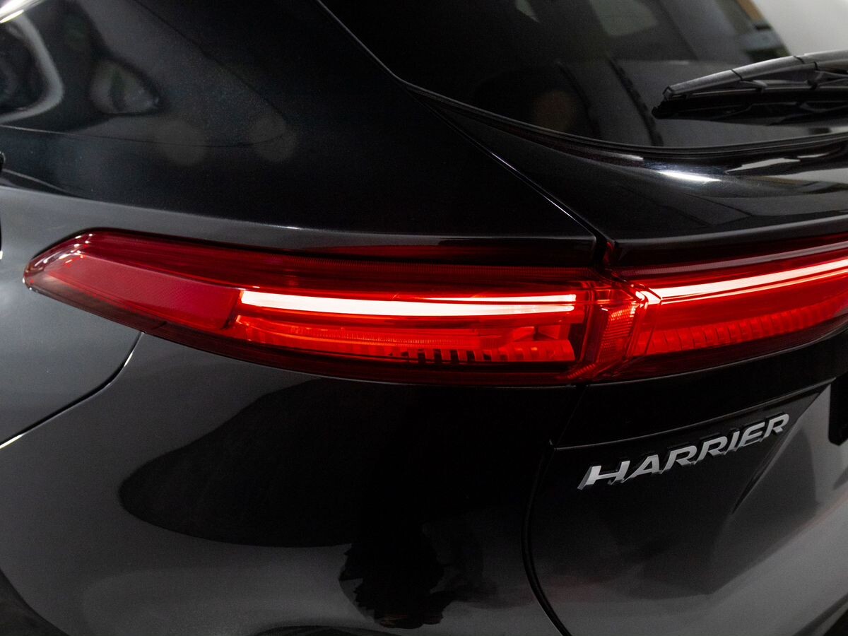 Toyota Harrier 2020 - фото автомобиля