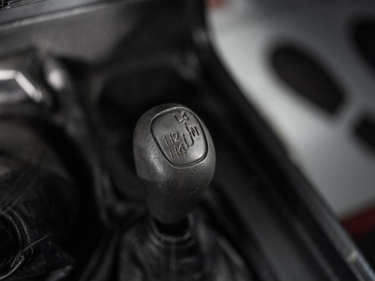 Toyota Land Cruiser 1996 - фото автомобиля