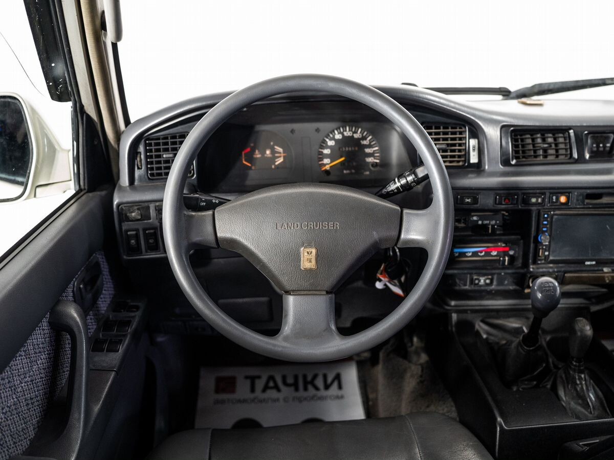 Toyota Land Cruiser 1996 - фото автомобиля