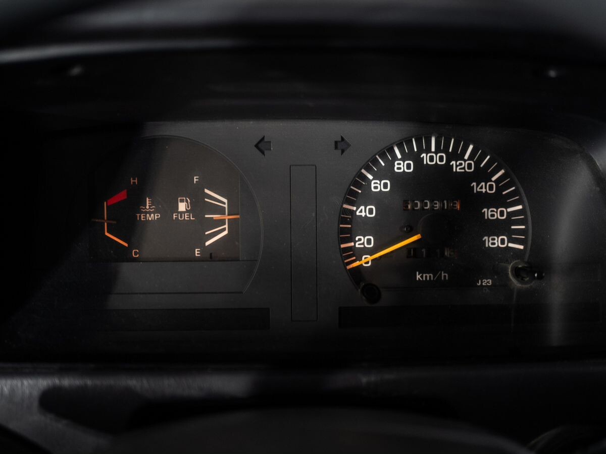 Toyota Land Cruiser 1996 - фото автомобиля