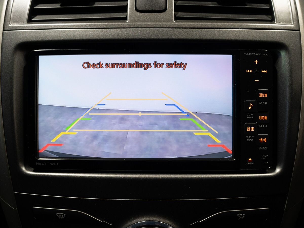 Toyota Corolla Fielder 2011 - фото автомобиля